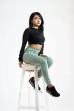 Dour-Redeem-Crop-Top-Black-03-150x225.webp