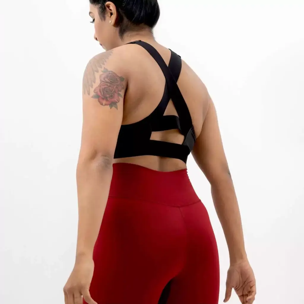 Dour-Trap-Sports-Bra-Black-02.webp