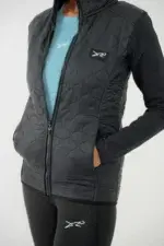 Dour-Womens-Lightweight-Puffer-Jacket-Black-02-150x225.webp