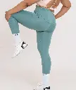 Cloud Sculpt Leggings Aloe-03.webp