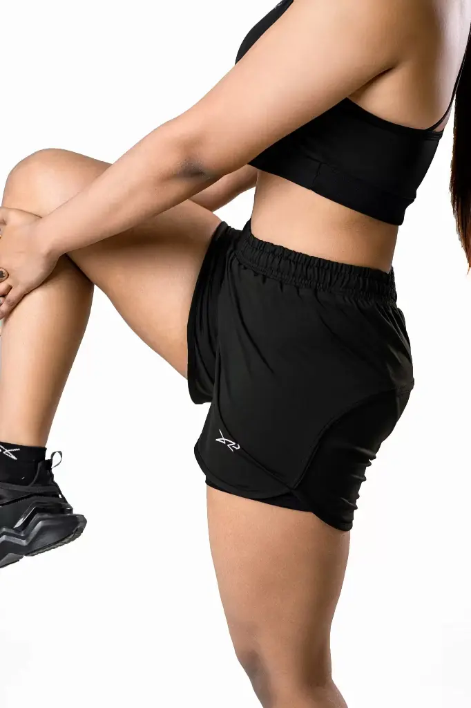 Dour-Womenss-2-In-1-Running-Shorts-Black-02.webp