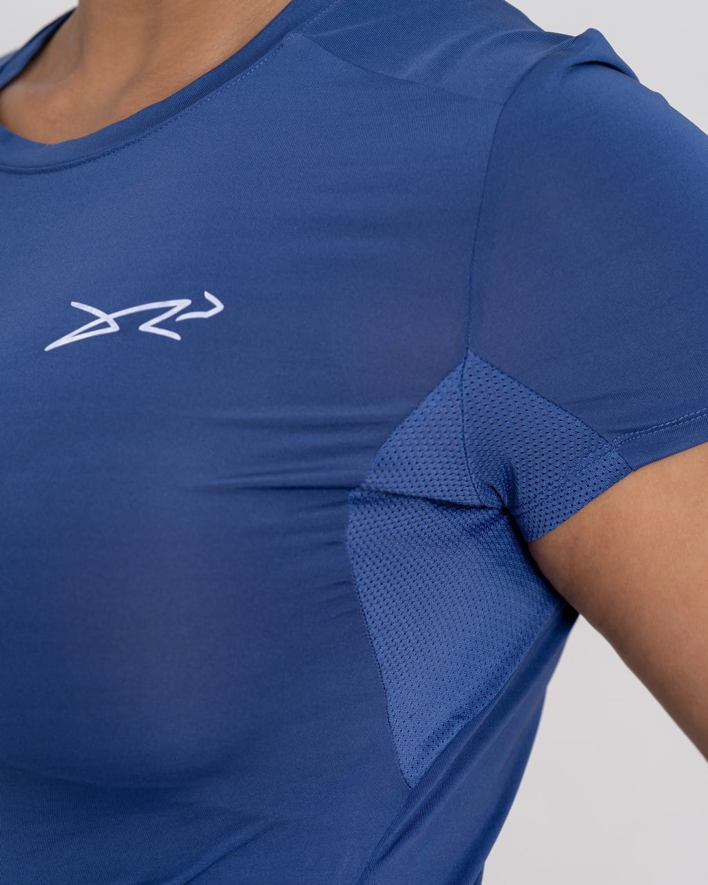 Aero Light T-shirt Midnight Blue-02