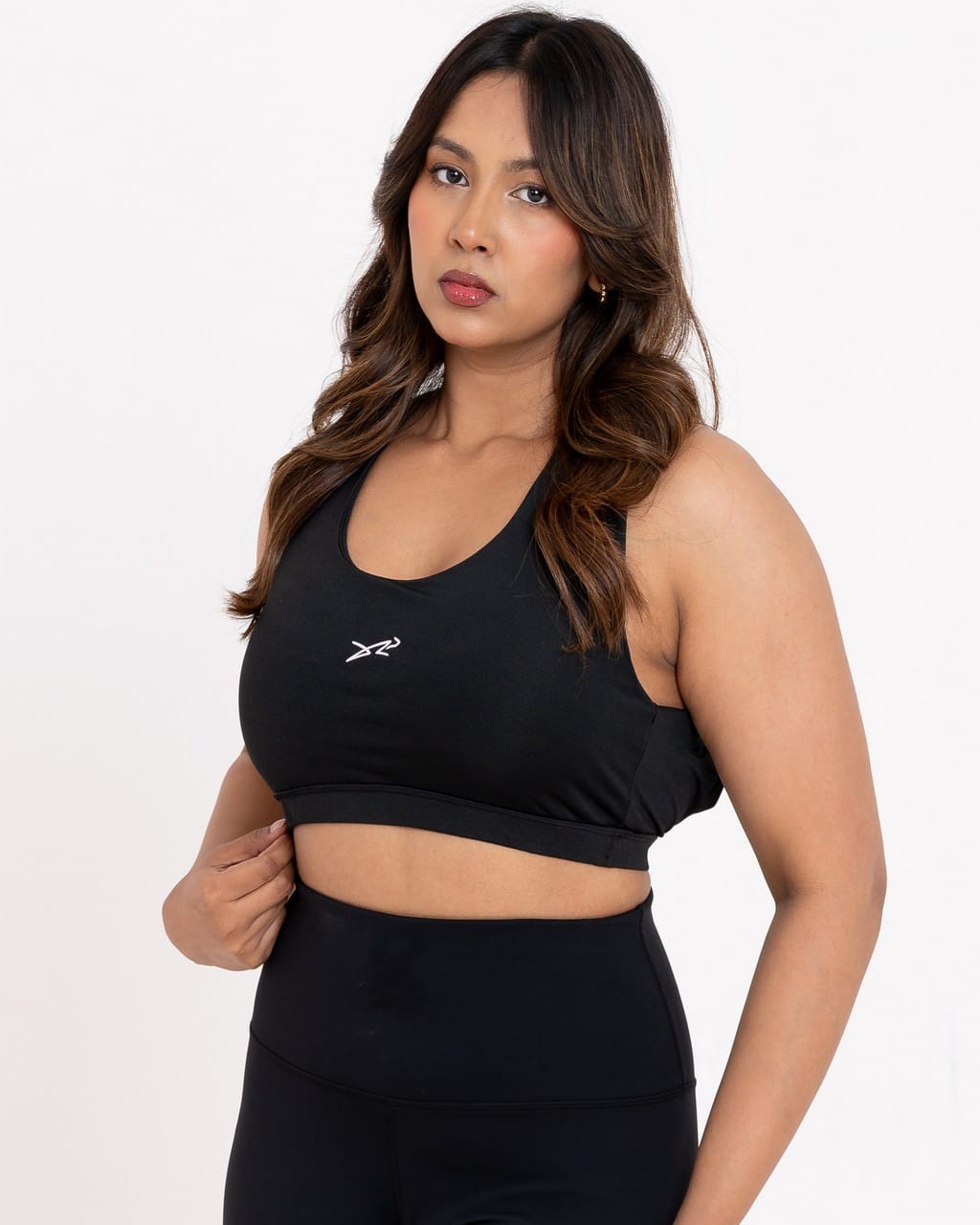 Elys Halter Neck Sports Bra Black-01