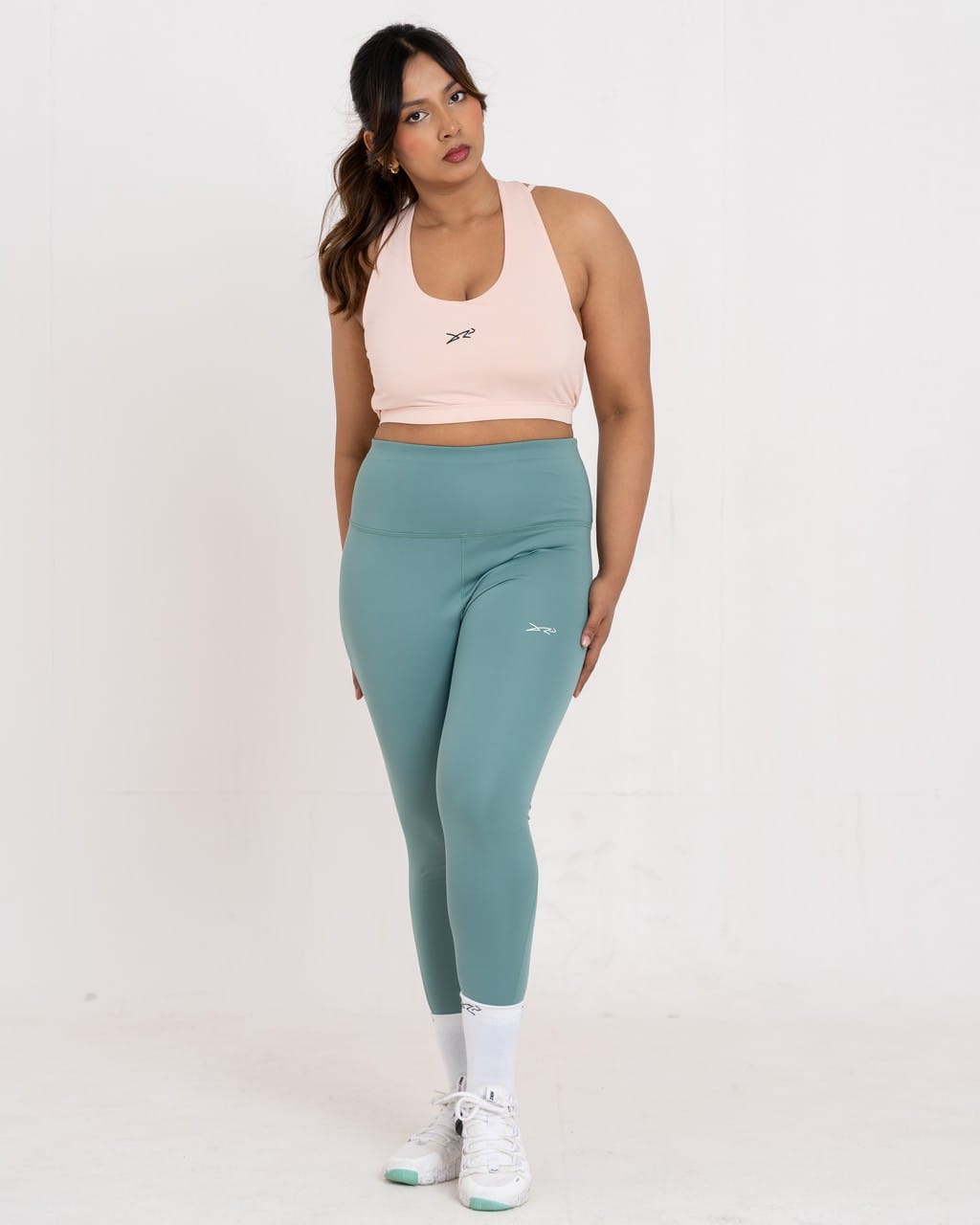 Elys Halter Neck Sports Bra Pink-03